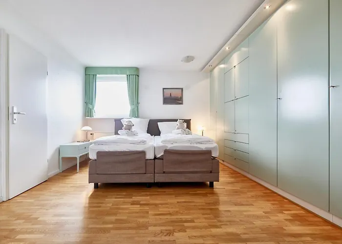 Nautic - 812 アパート *